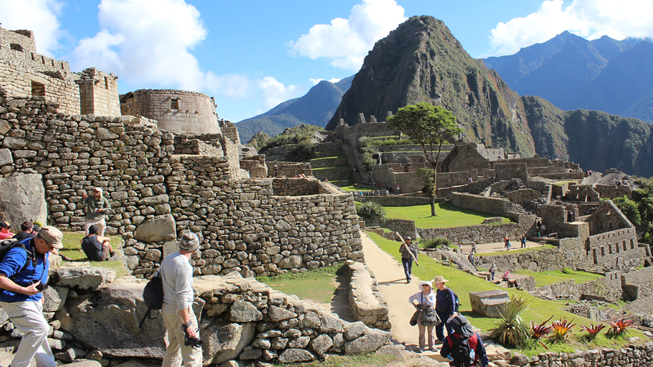Machu Picchu Full experience 2 days tour